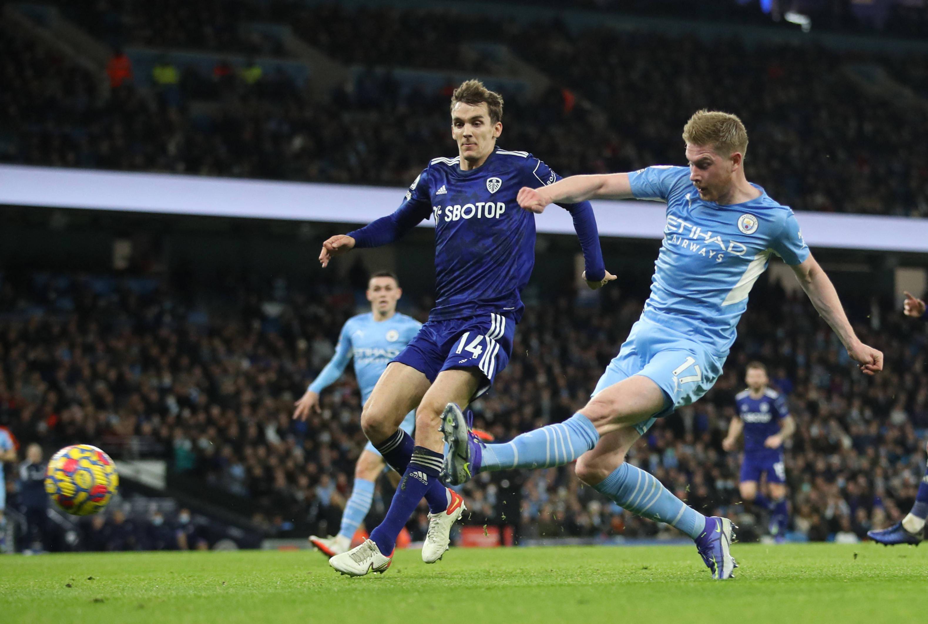 场上大放异 场上大放异